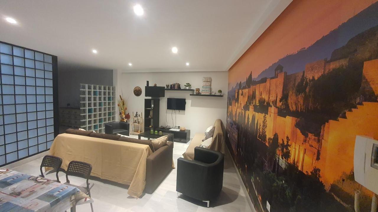 Lyrioshomes Apartamentos Los Treboles Málaga Kültér fotó