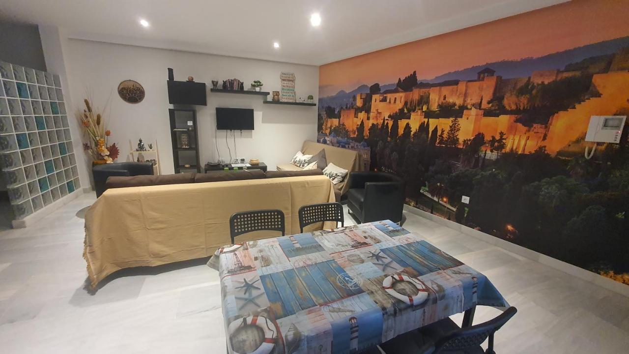 Lyrioshomes Apartamentos Los Treboles Málaga Kültér fotó